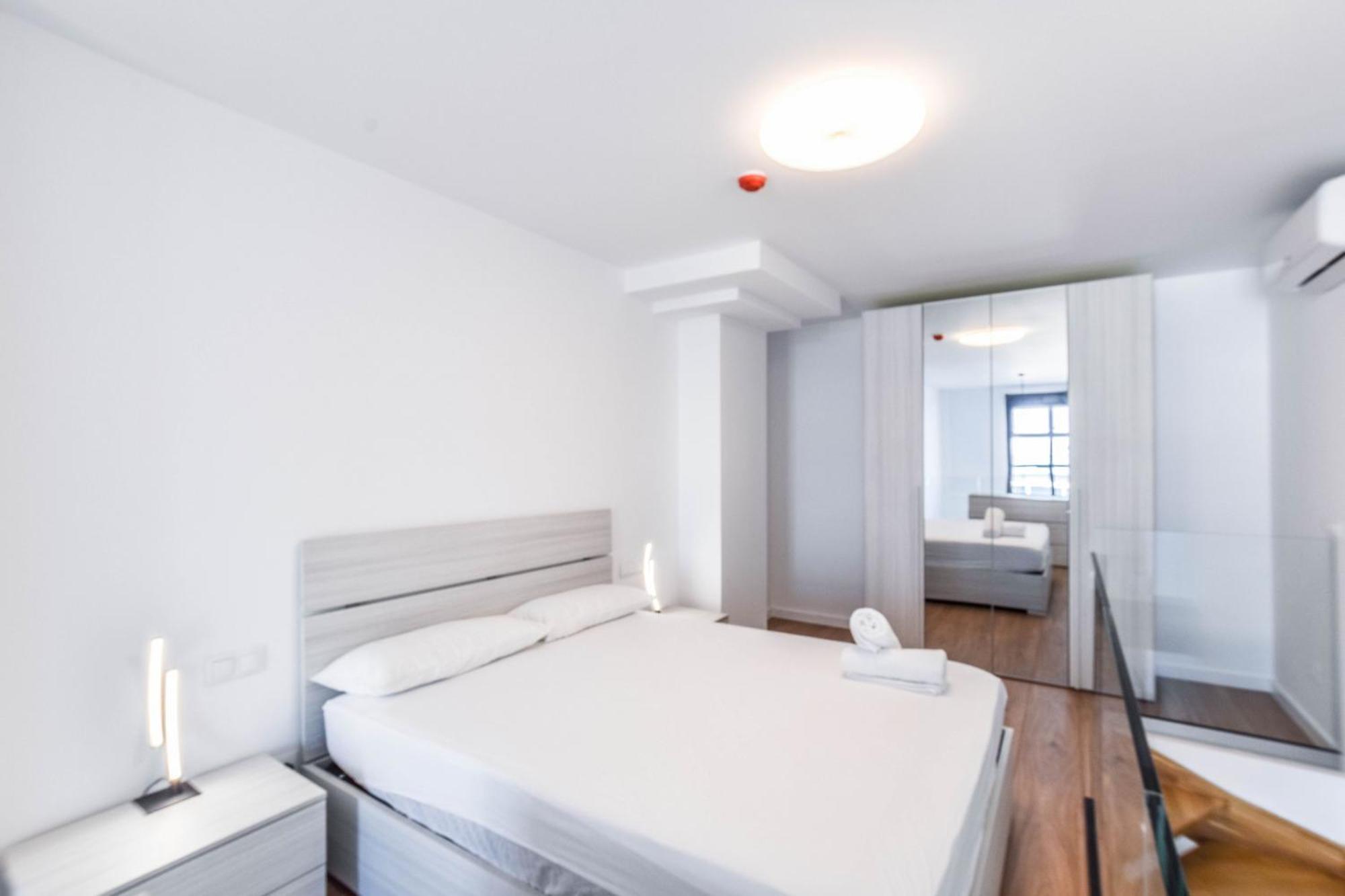 Apartamentos Reformados Con Garajes Incluido Сан-Себастиан-де-лос-Рейес Экстерьер фото