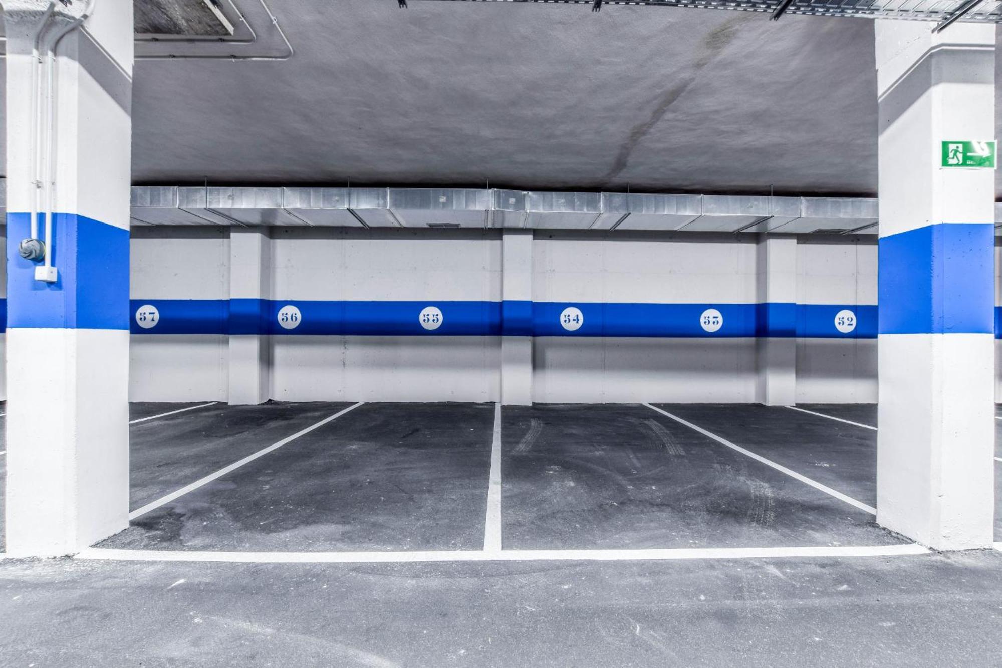 Apartamentos Reformados Con Garajes Incluido Сан-Себастиан-де-лос-Рейес Экстерьер фото